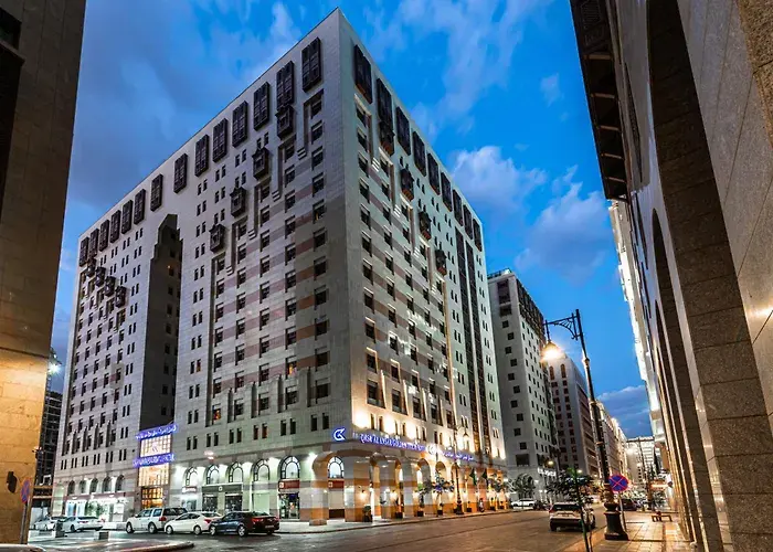 Al Ansar Palace Golden Tulip Hotel