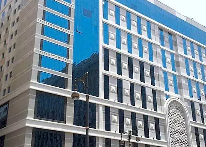 Nozol Royal Hotel