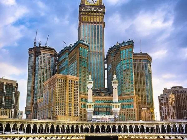 Mövenpick Hotel & Residences Hajar Tower